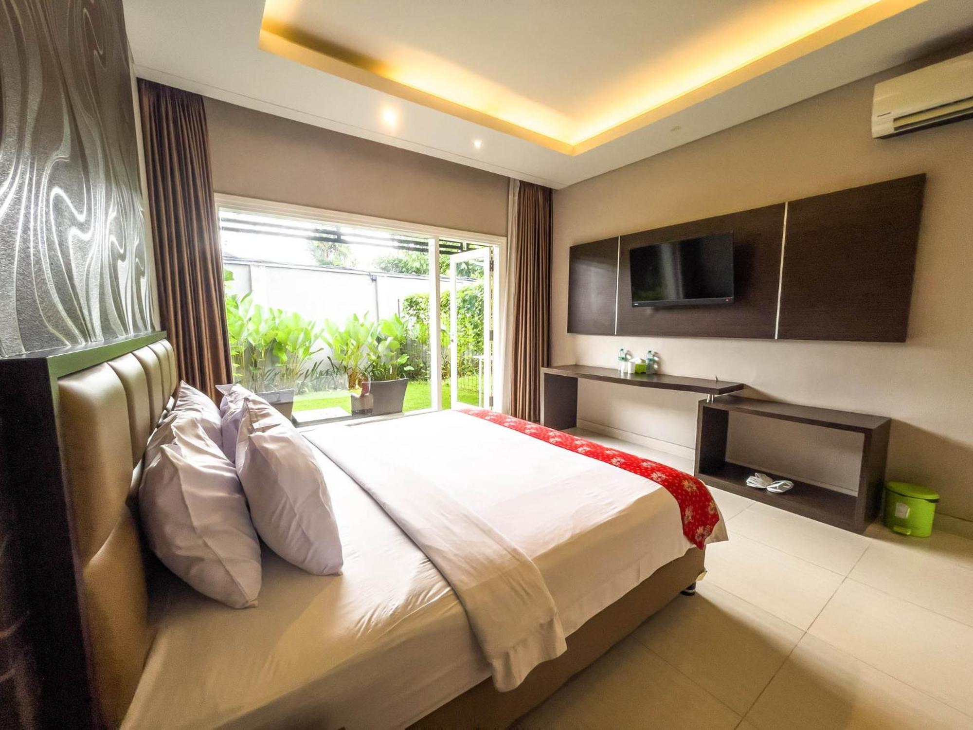 New Surya Hotel Banyuwangi  Kültér fotó