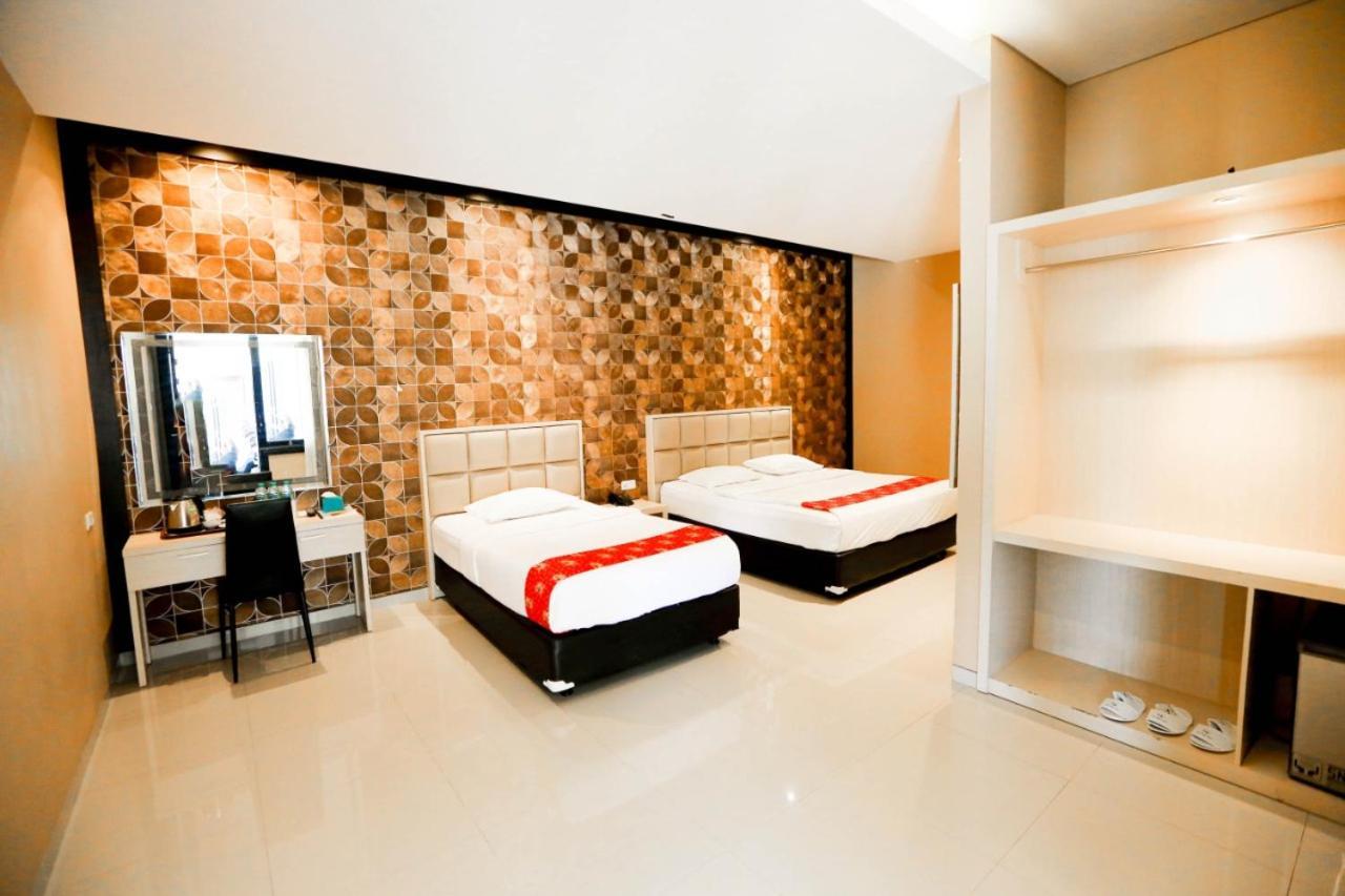 New Surya Hotel Banyuwangi  Kültér fotó