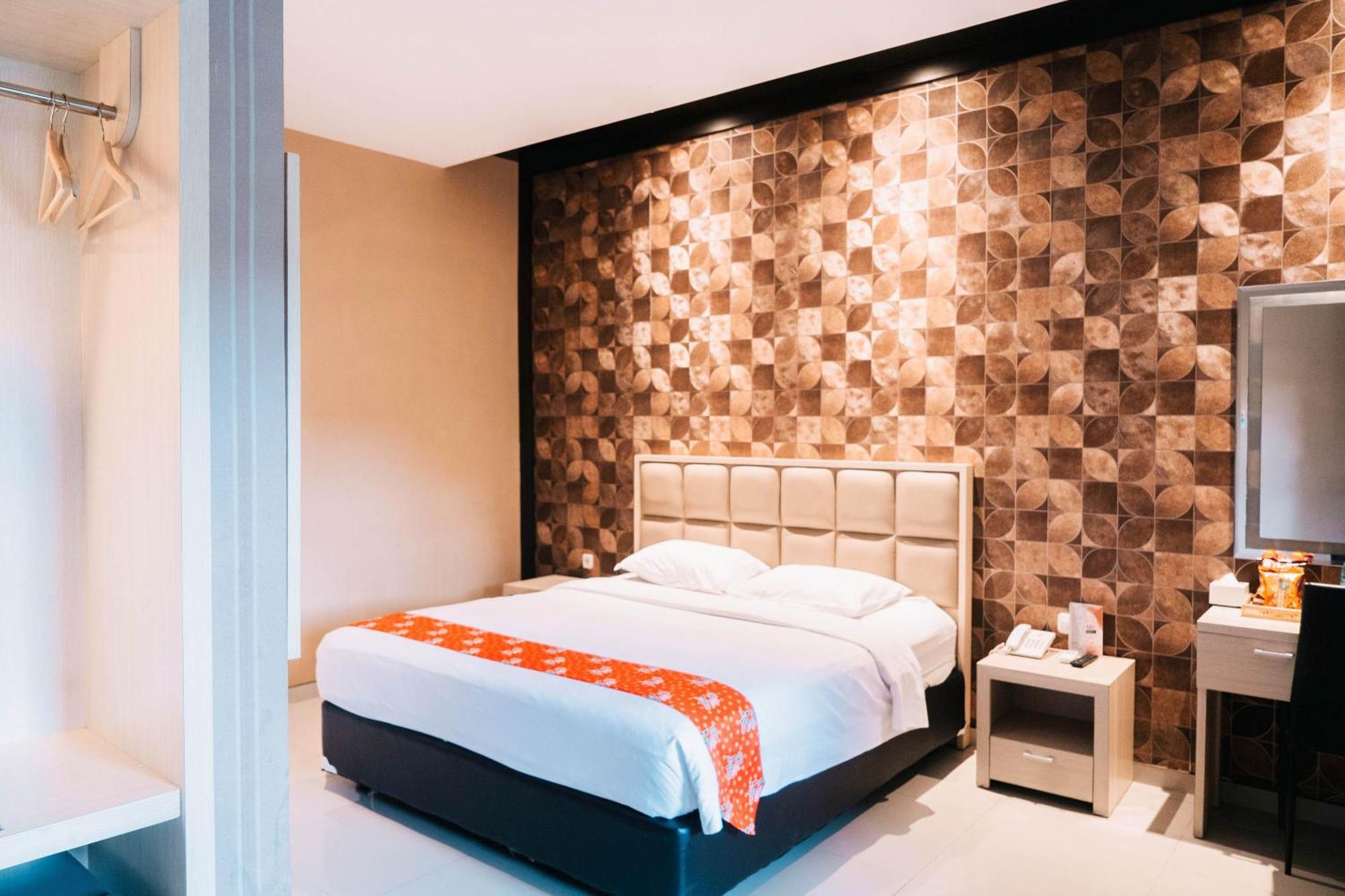 New Surya Hotel Banyuwangi  Kültér fotó