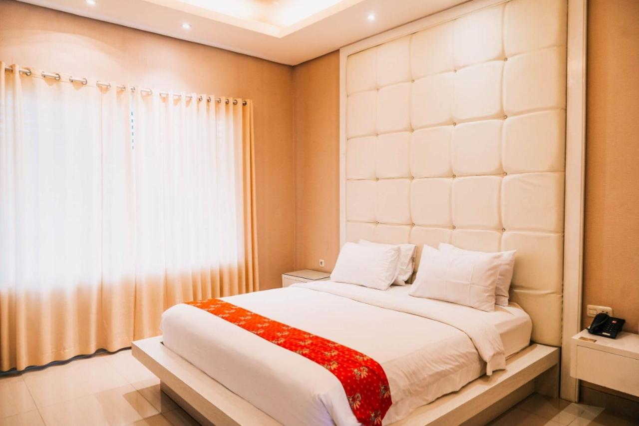 New Surya Hotel Banyuwangi  Kültér fotó